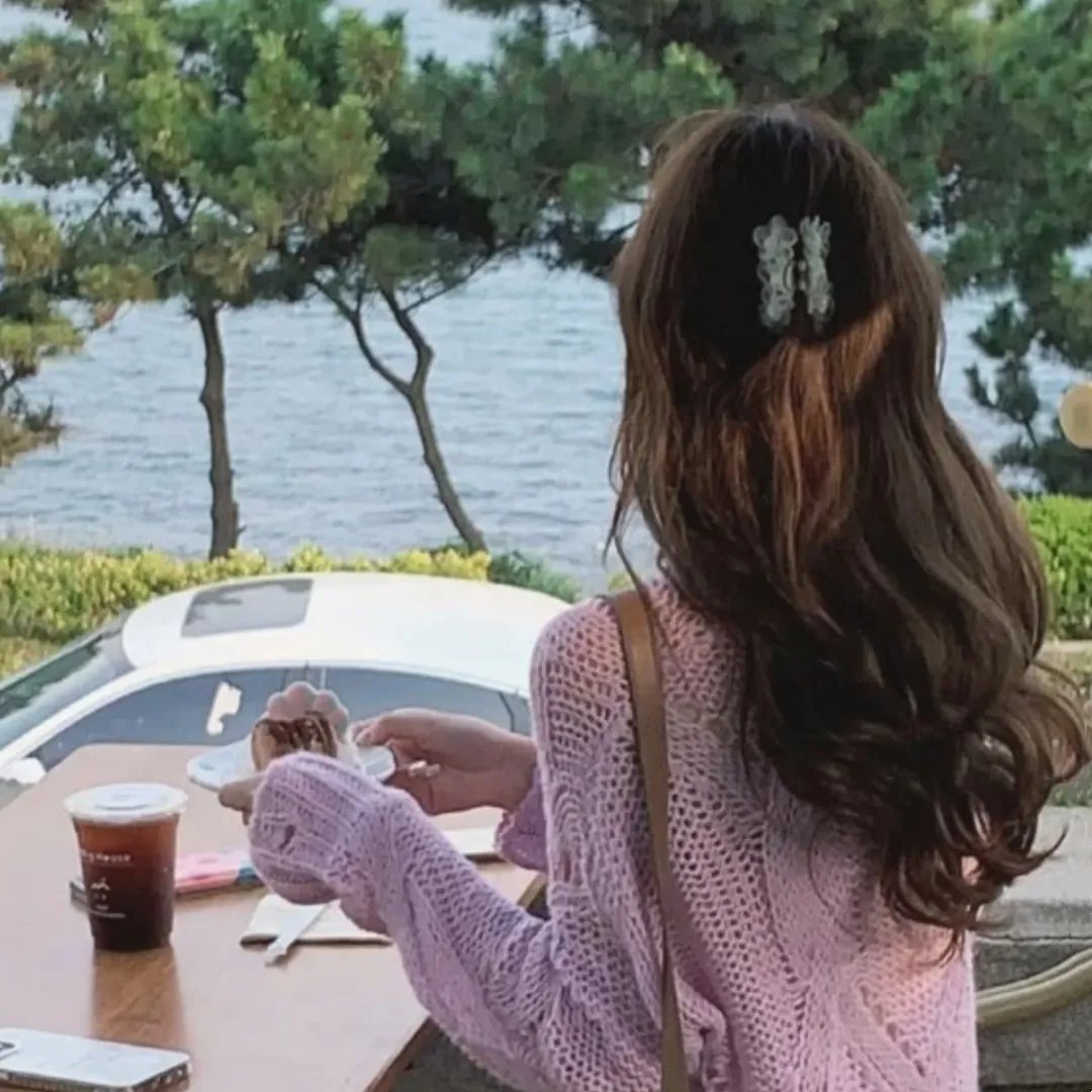 战地花开海报